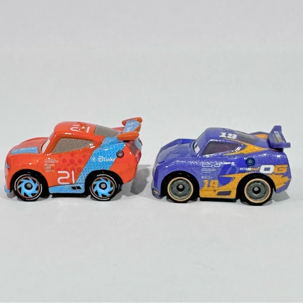 Disney Cars 3 Die-cast Mini Racers Next Gen Racers Set Carlow,Swervez,Laney